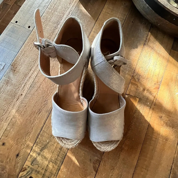 💗 Marc Fisher Wedges - Size 8 - Picture 4 of 6